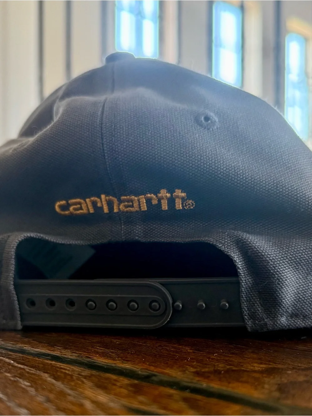 Carhartt pairs tone front